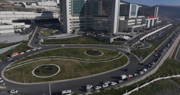 İzmir Şehir Hastanesi'nin Sağlık Hizmetleri: 8 Milyon Hasta