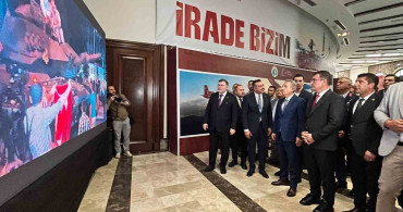 İzmir'de 15 Temmuz dijital deneyim merkezi açıldı