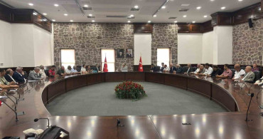 İzmir'de 15 Temmuz hazırlıkları ortak akılla yürütülüyor