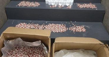 İzmir'de Büyük Uyuşturucu Operasyonu: 104 Bin Sentetik Ecza Ele Geçirildi