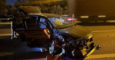 İzmir'de İki Otomobilin Çarpıştığı Kaza: 7 Yaralı