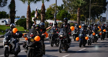 İzmir'de Lösemili Çocuklar İçin Farkındalık Yürüyüşü ve Şenlik Düzenlendi