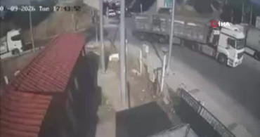 İzmir'de Otomobilin TIR'a Çarpması Sonucu Hayatını Kaybeden Sürücü