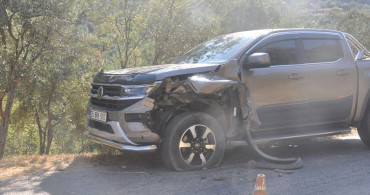 İzmir'de Pikap ve Motosiklet Çarpışması: Bir Kayıp, Bir Yaralı