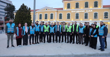 İzmir'de Ramazan Bereketi: Kumanya Dağıtımı