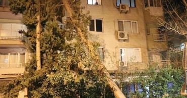 İzmir'de Şiddetli Fırtına Kabusu!