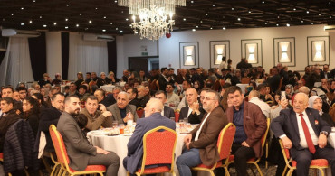 İzmir'de Yerel Yönetim Eleştirisi