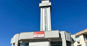 İzmir'deki camiye saldıranların babası bir yıl sonra aynı camide vefat etti