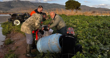 İzmir'deki Taşkında Hayvanlar Kurtarıldı