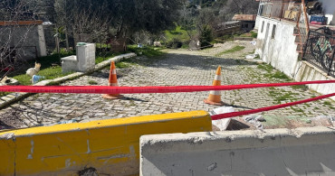 İzmir'deki Toprak Kayması Sonrası Apartman Sakinleri Çözüm Bekliyor