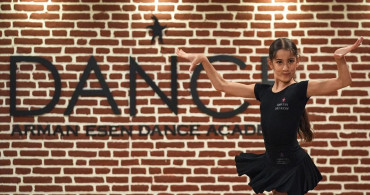 İzmirli Genç Dansçı Lena Esen'den Uluslararası Başarı