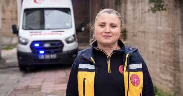 İzmirli Sağlıkçı Çiftin Ortak Görevi: Hayat Kurtarmak