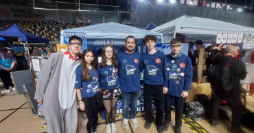 İzmitli Robotik Takımlar, FRC'de Turknet Desteğiyle Zirveye Oynuyor
