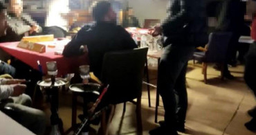 İzmit'teki Kafeye Baskın! 16 Kişiye Ceza Yazıldı