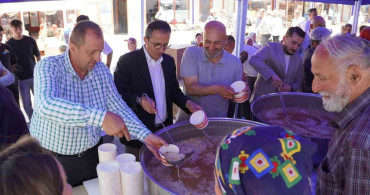 İznik'te muharrem ayı dolayısıyla 5 bin kişilik aşure ikramı yapıldı