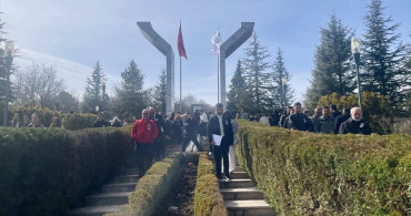 İzzet Baysal 26. Yılında Anıldı