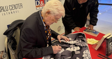 İzzet Günay Hayranlarıyla Buluştu