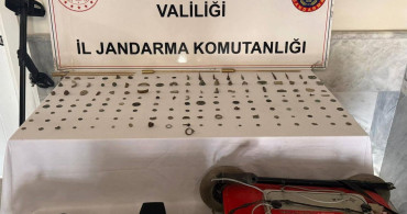 Jandarma Tarihi Eserlere El Koydu