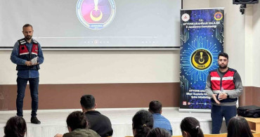 Jandarmadan Güvenli İnternet Eğitimi