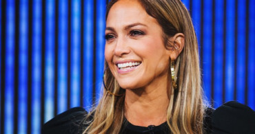 Jennifer Lopez Zamana Meydan Okuyor