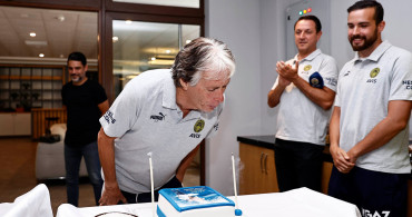 Jorge Jesus Türkiye'ye kolay adapte olduğunu ve sportif anlamda Fenerbahçe ile çok başarılı olacaklarını söyledi