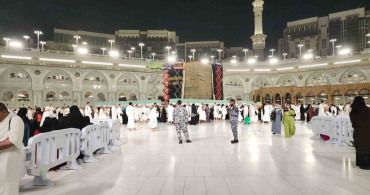 Kabe-i Muazzama'nın Dış Duvarlarında Bakım Çalışmaları Başladı