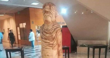 Kadıköy Belediyesi'nde FETÖ'nün Elebaşına Benzer Heykel Sosyal Medyanın Gündeminde