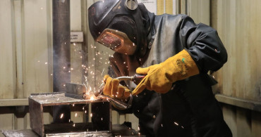 Kadın Kaynakçıların İstihdamda Yükselişi: Bursa'dan Avrupa'ya Ulaşan Tren Parçaları