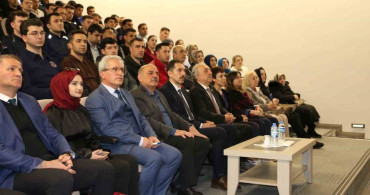 Kadın Komisyonu'ndan İstiklal Marşı Konferansı