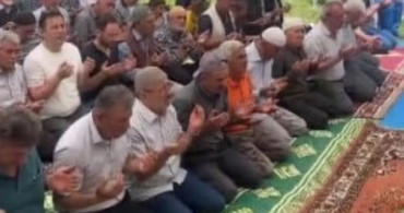 Kadıncık Mahallesi'nde Yağmur ve Şükür Duası Etkinliği