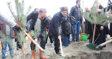 Kadınlarla El Ele Bir Fidan Bin Nefes Etkinliği