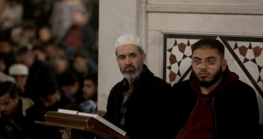 Kadir Gecesi Şam'da Emevi Camisi'nde Coşkuyla İdrak Edildi