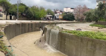 Kadirli'de Sel Felaketi: Evler ve İş Yerleri Su Altında Kaldı