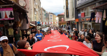 Kafkasör festivali boğalı kortej yürüyüşüyle başladı