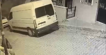 Kağıthane'de Elektrik Direğine Dokunan Çocuğa Elektrik Çarptı
