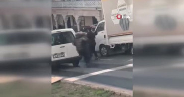 Kağıthane'de Yol Verme Tartışması Bıçaklı Kavga İle Sonuçlandı