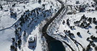Kahramanmaraş Yeşilgöz Gölü'nün Kış Manzarası