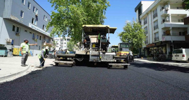Kahramanmaraş'ta Cahit Zarifoğlu Caddesi Asfalt Çalışmaları Tamamlanıyor