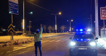 Kahramanmaraş'ta Kar Yağışı ve Fırtına Ulaşımı Zorluyor