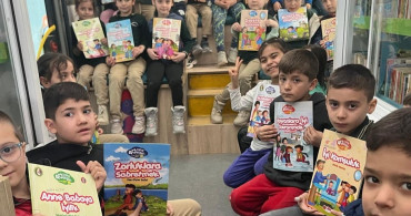 Kahramanmaraş'ta Mobil Kütüphane Projesi İle Çocuklara Kitap Sevinci