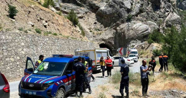 Kahramanmaraş'ta nehirde kaybolan vatandaşı arama çalışmaları sürüyor