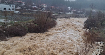 Kahramanmaraş'ta Sağanak Yağış Etkili Oluyor