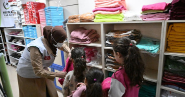 Kahramanmaraş'ta Yetim Çocuklara Bayramlık Yardımı