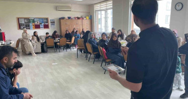 Kahta'da Kodlama ve Dijital Farkındalık Etkinliği Düzenlendi