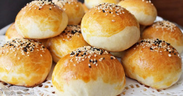 Kahvaltılık Mayalı Poğaça Tarifi