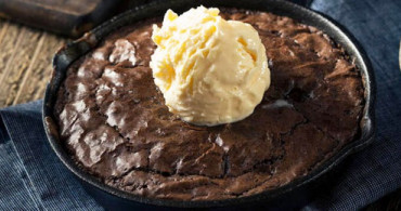 Kahvenizin Yanına Çok Yakışacak: Sıcak Brownie