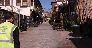 Kaleiçi'nde Kanalizasyon Hattı Temizliği Başlatıldı