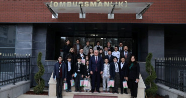 Kamu Başdenetçisi Akarca, Çocuk Meclisi Üyelerini Ağırladı