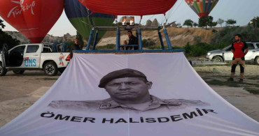 Kapadokya'da 15 Temmuz şehitleri gökyüzünde anıldı