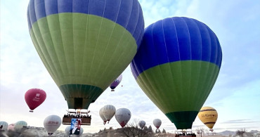 Kapadokya'da Atatürk Anısına Balon Uçuşları